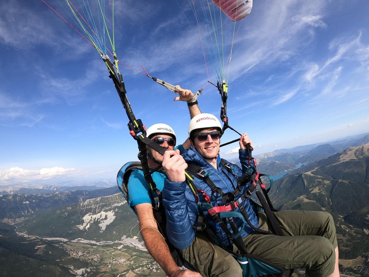 Tobias beim Paragliding